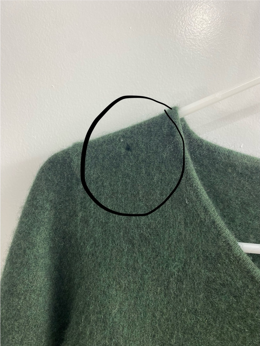 ply cashmere 100% Cashmere Forest Green V-Neck Sweater - Picture 4 of 7